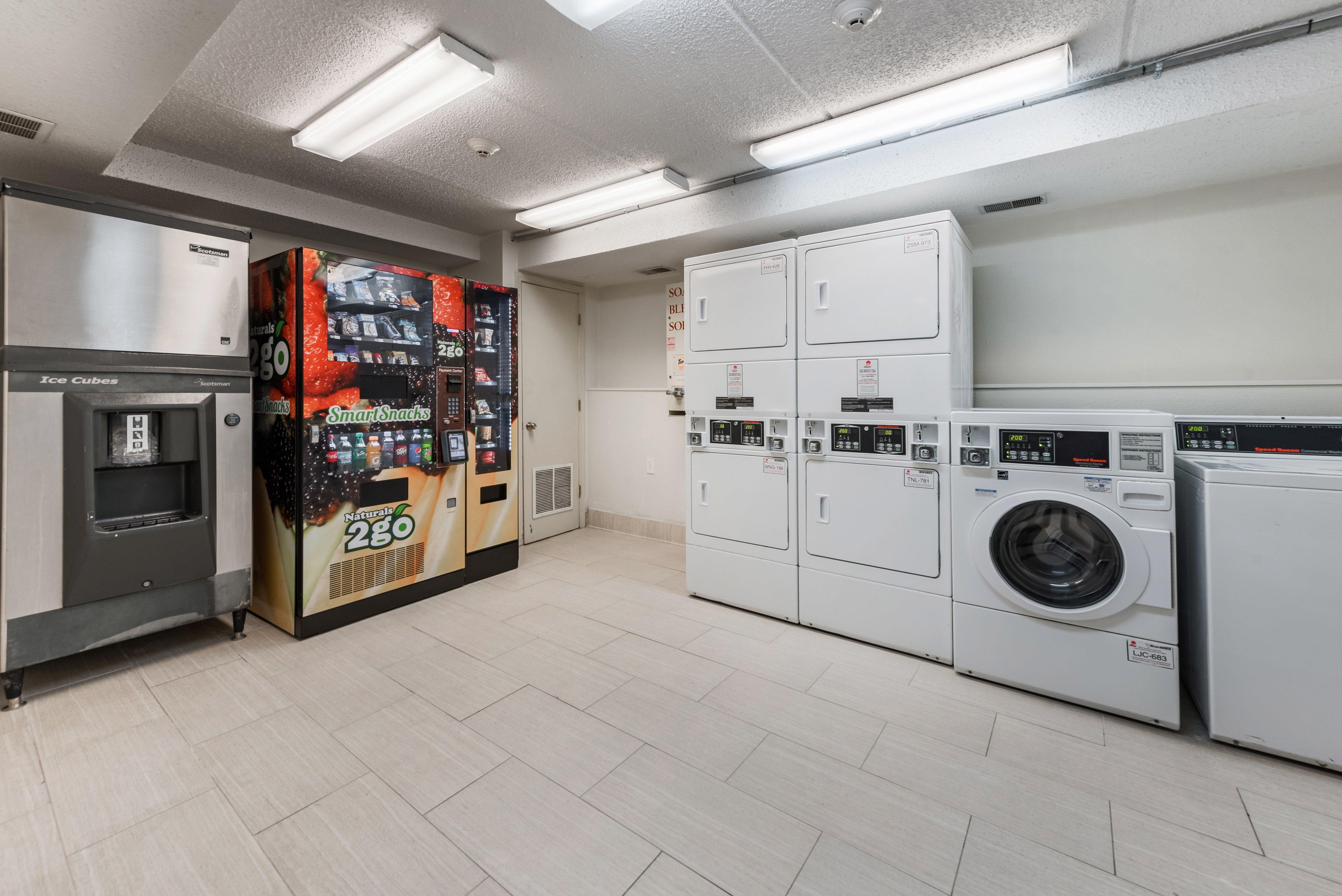 Red Roof Inn Plus+ Columbus - Worthington Dış mekan fotoğraf