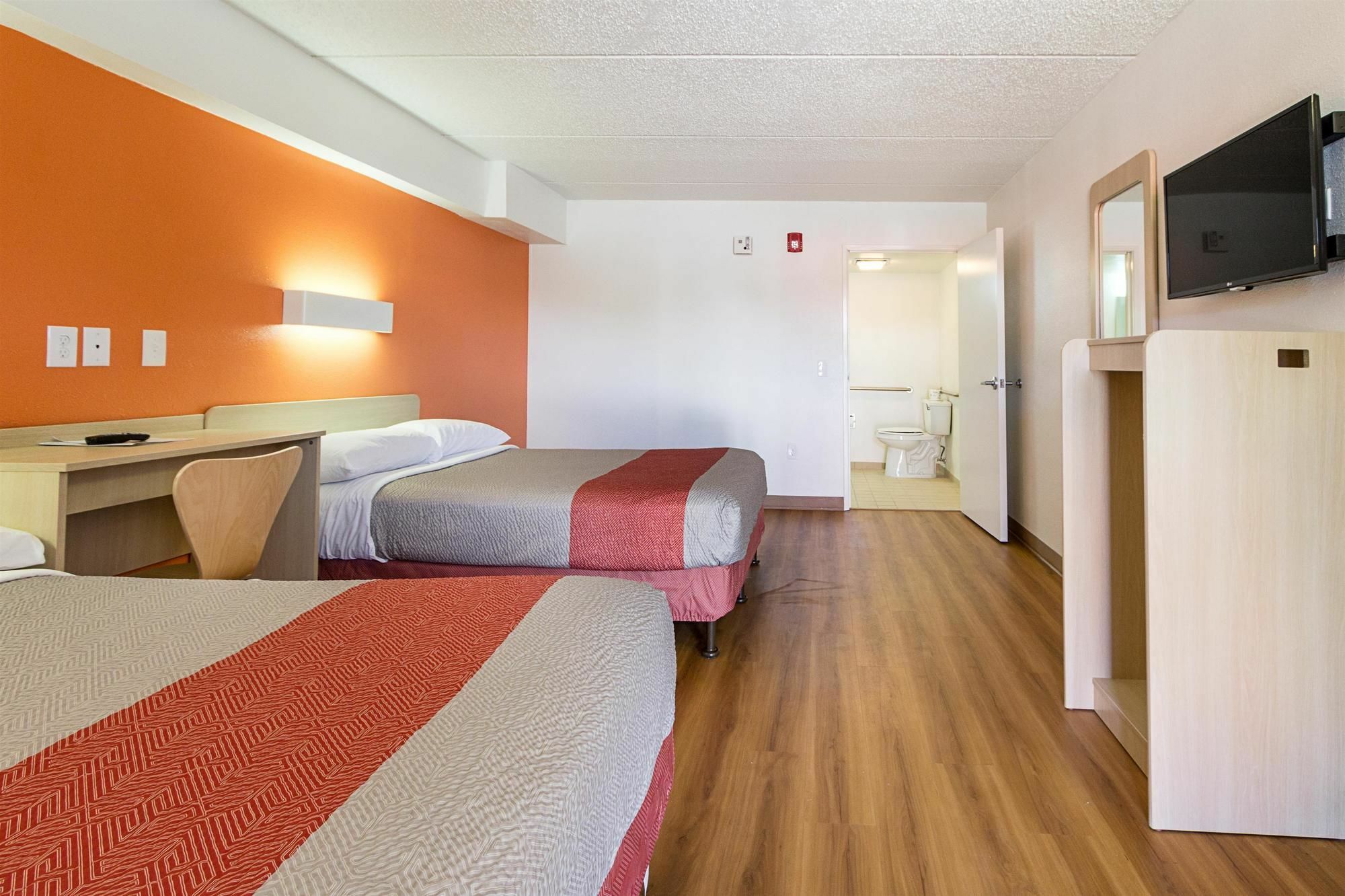 Red Roof Inn Plus+ Columbus - Worthington Dış mekan fotoğraf
