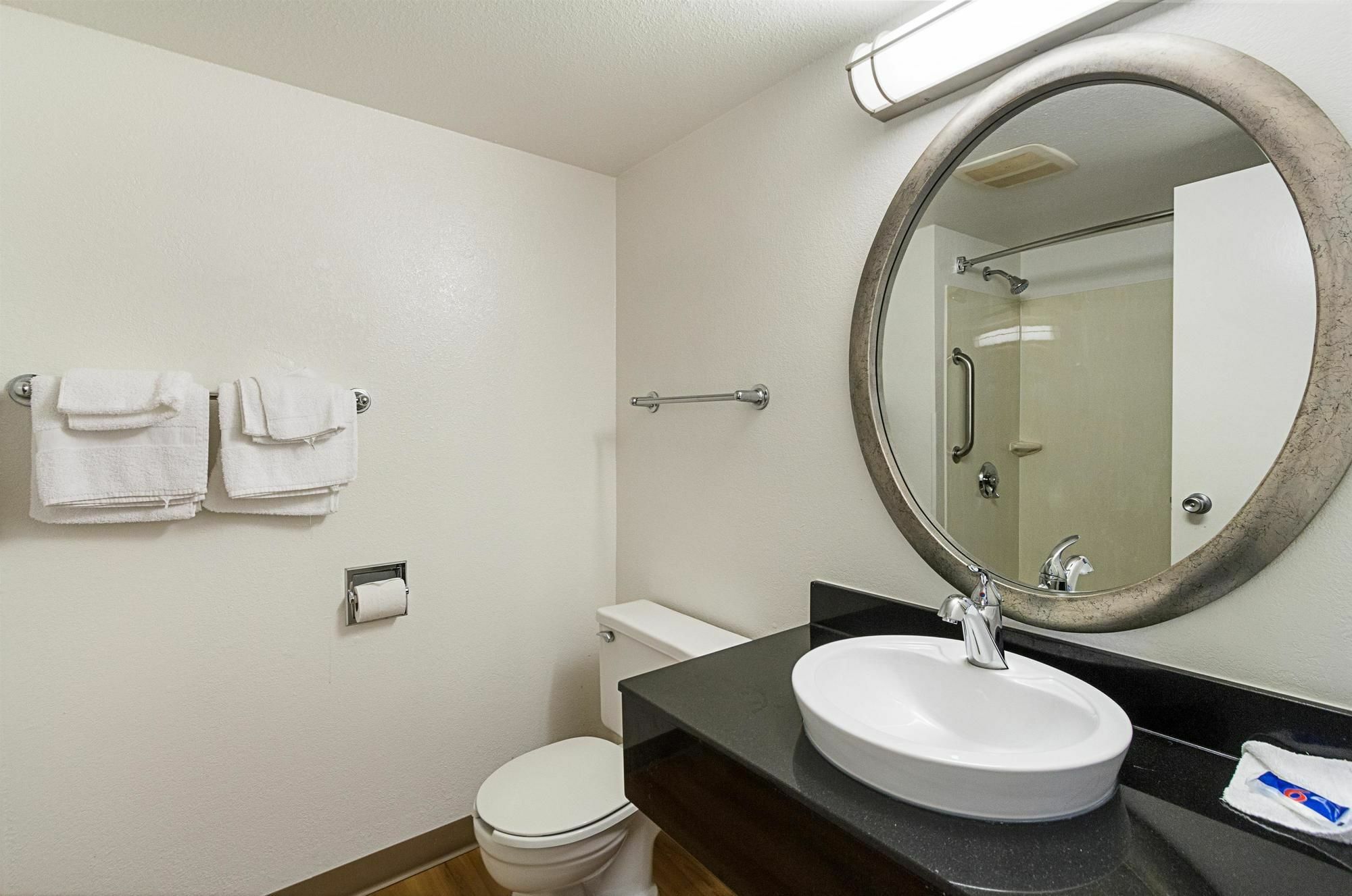 Red Roof Inn Plus+ Columbus - Worthington Dış mekan fotoğraf