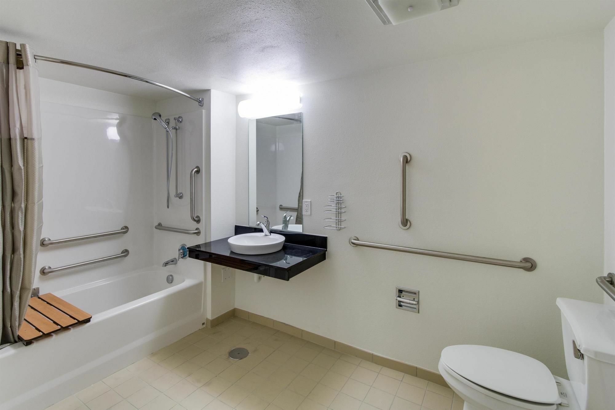 Red Roof Inn Plus+ Columbus - Worthington Dış mekan fotoğraf