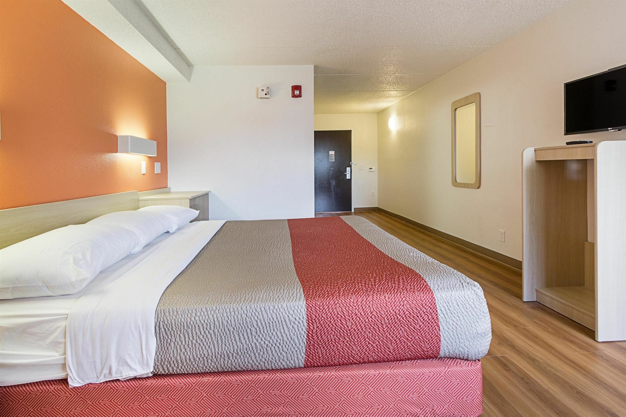 Red Roof Inn Plus+ Columbus - Worthington Dış mekan fotoğraf