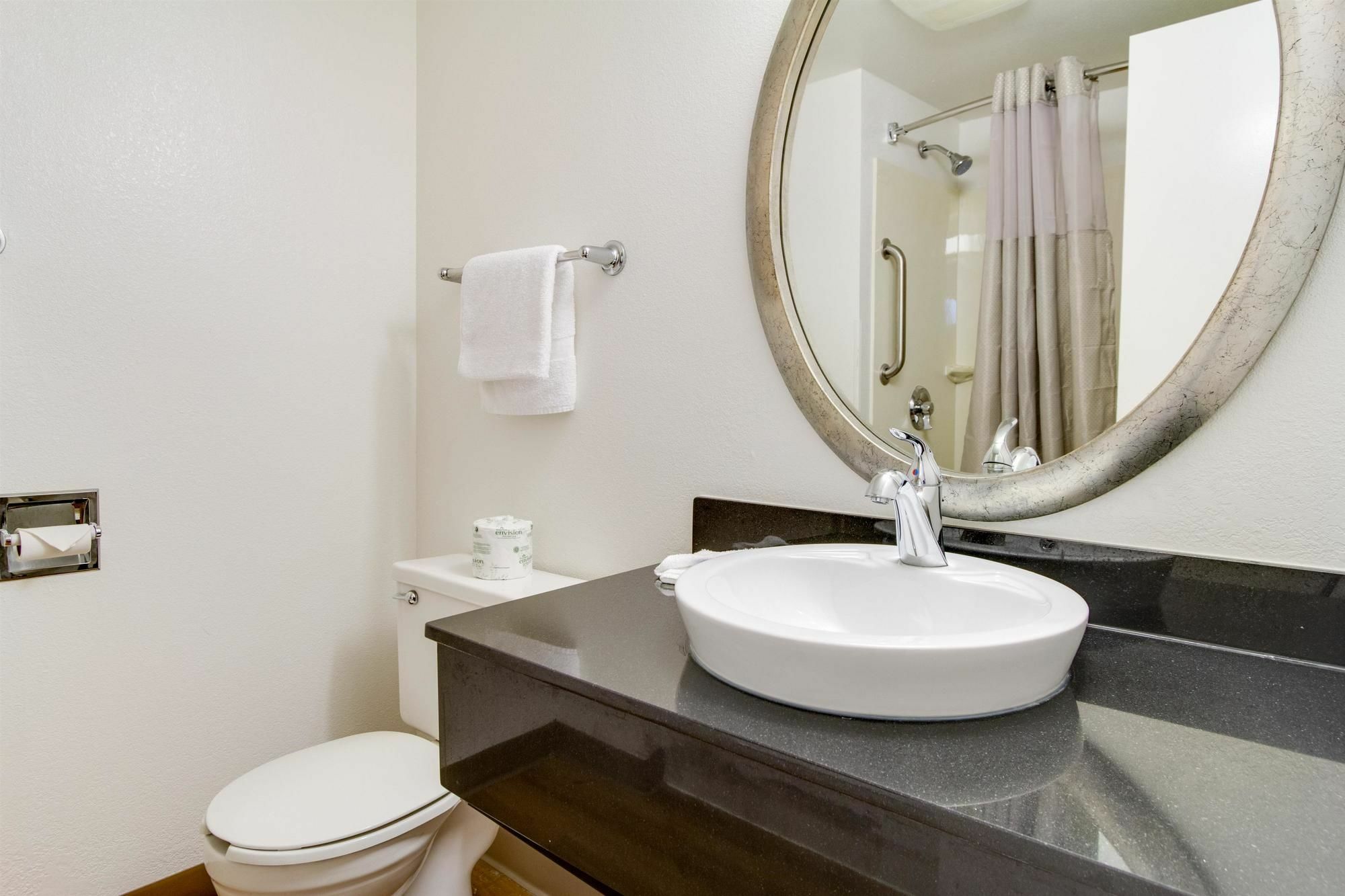 Red Roof Inn Plus+ Columbus - Worthington Dış mekan fotoğraf
