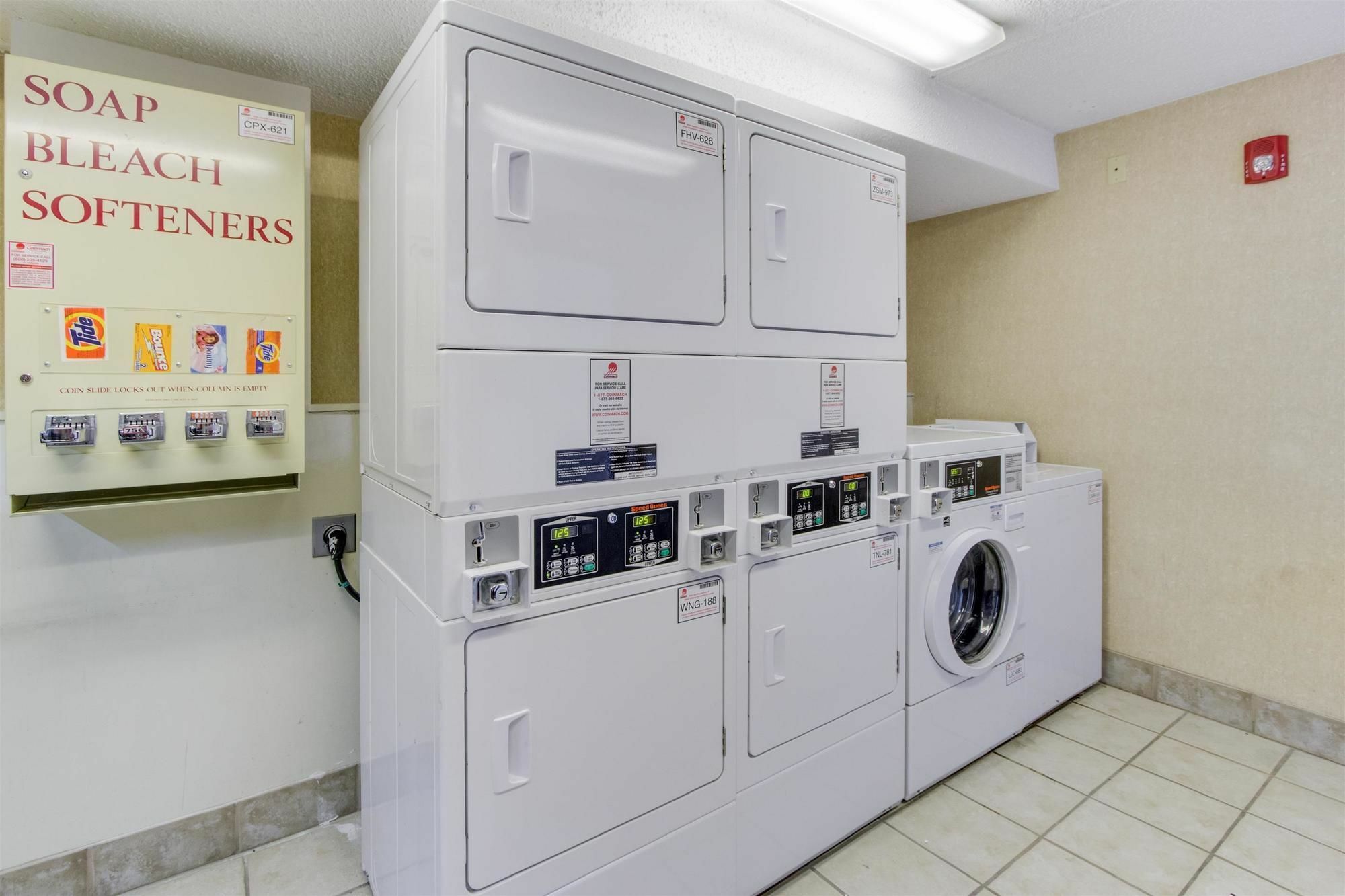 Red Roof Inn Plus+ Columbus - Worthington Dış mekan fotoğraf