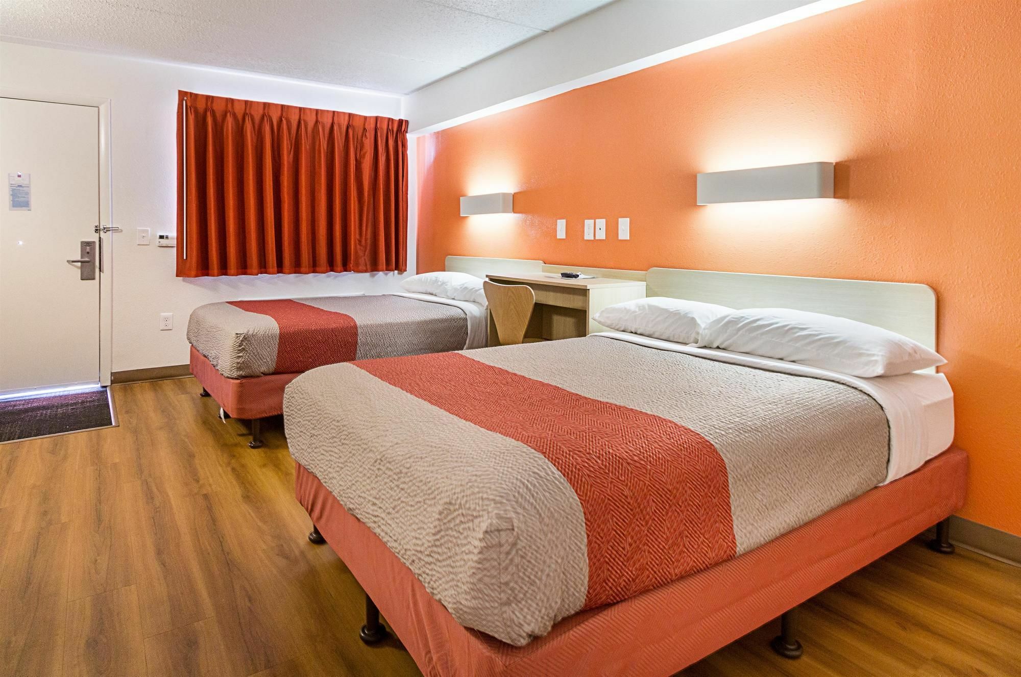 Red Roof Inn Plus+ Columbus - Worthington Dış mekan fotoğraf