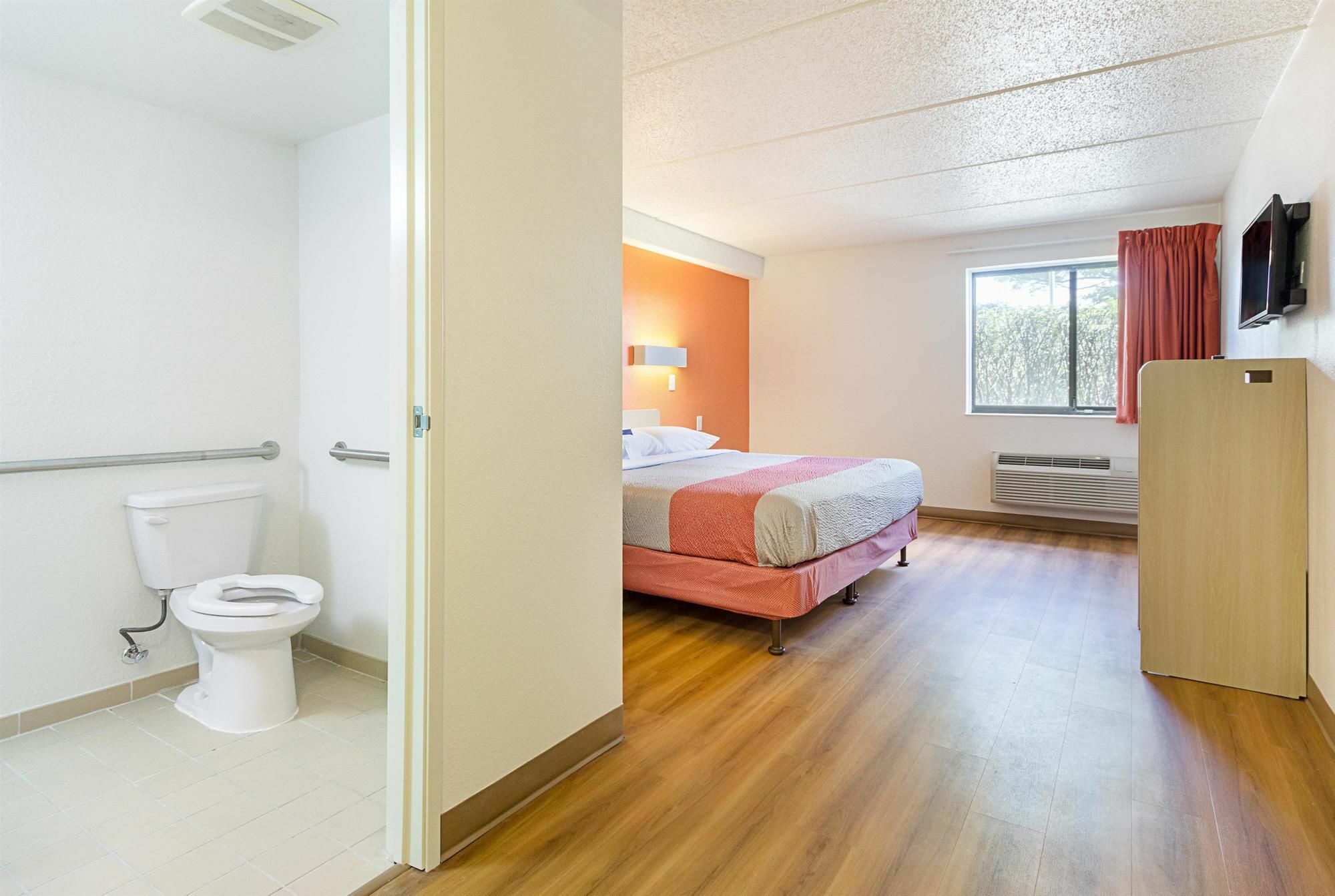 Red Roof Inn Plus+ Columbus - Worthington Dış mekan fotoğraf