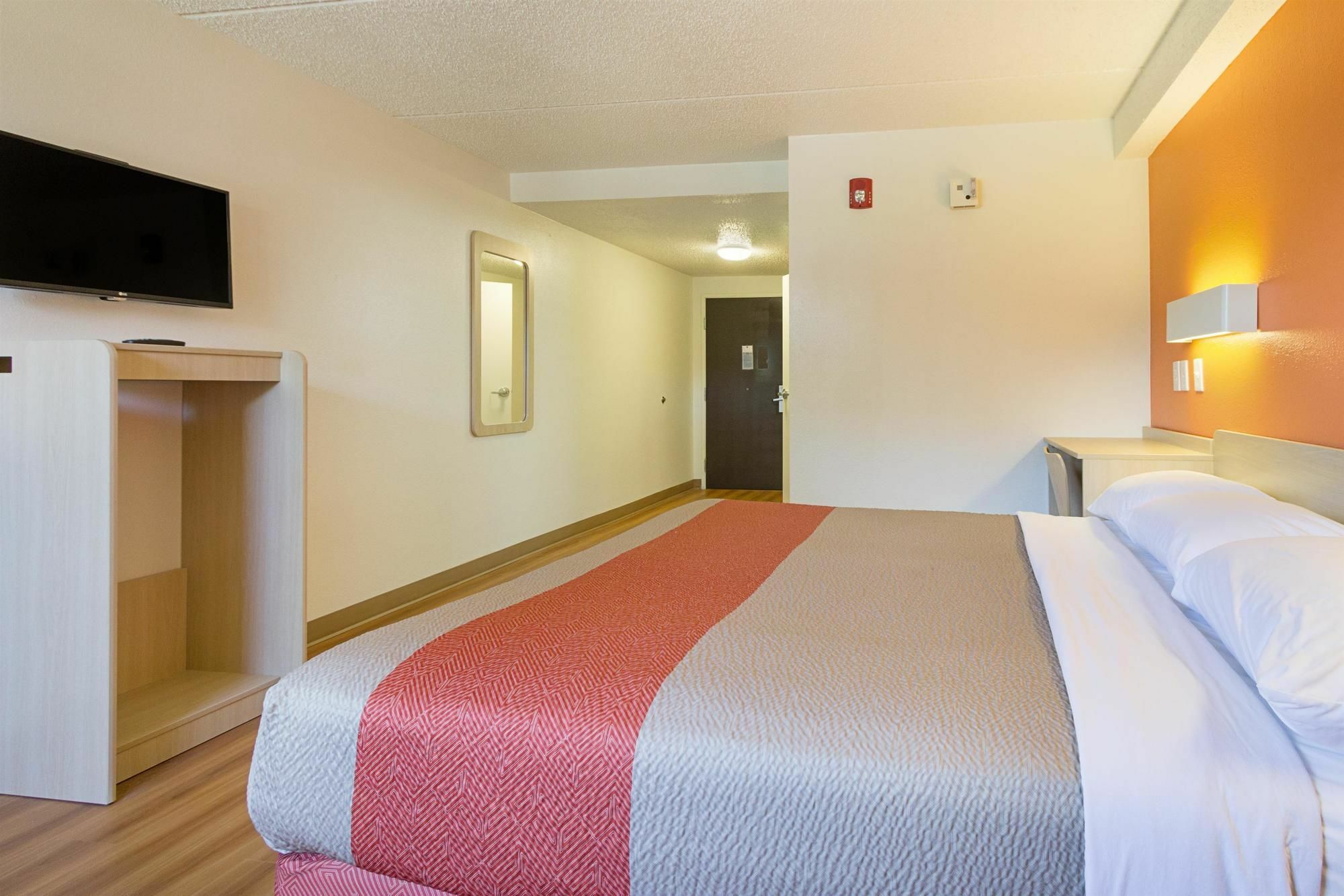 Red Roof Inn Plus+ Columbus - Worthington Dış mekan fotoğraf